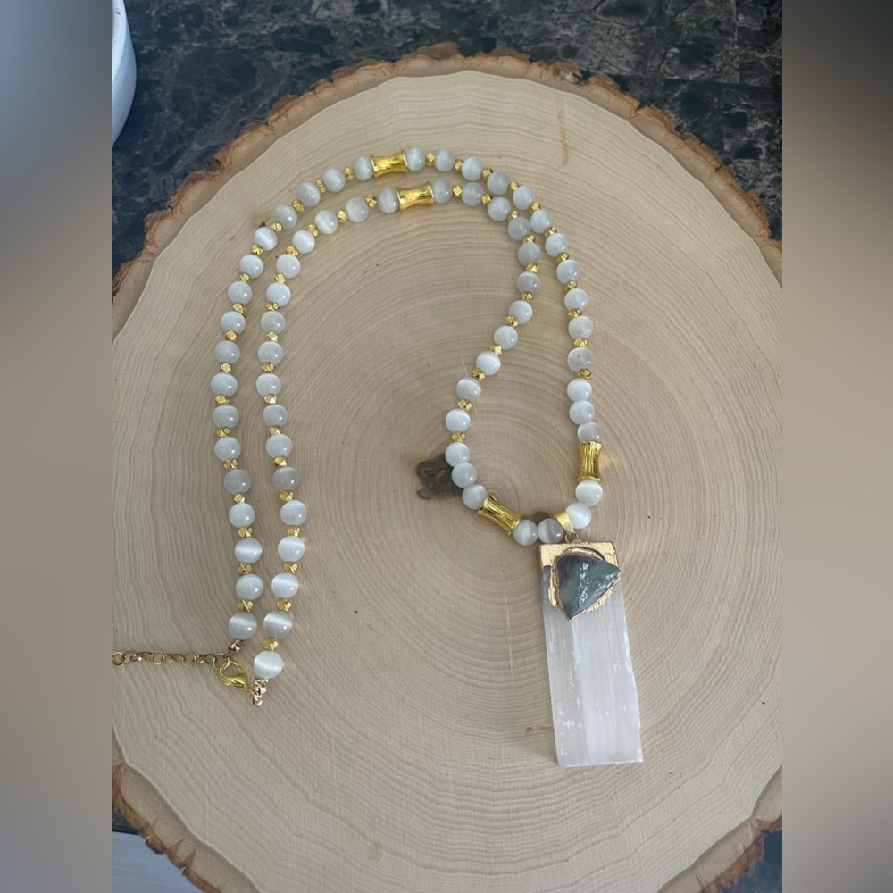 HANDMADE CRYSTAL QUARTZ JEWELRY NECKLACE